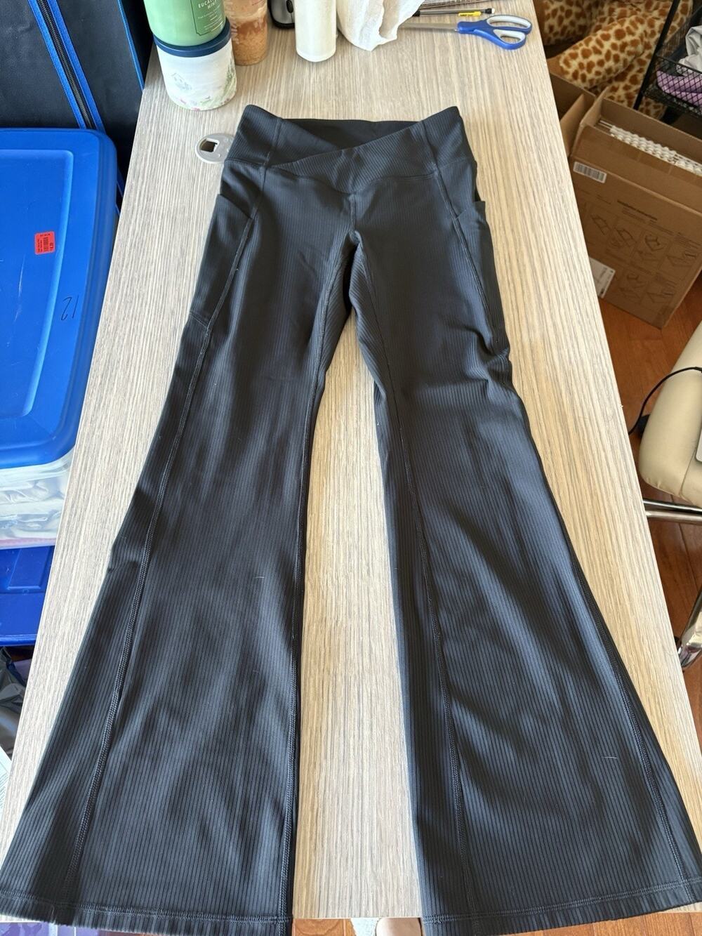 Fabletics Ribbed Flare Leggings Womens Small Black High Rise Yoga Pants Pockets